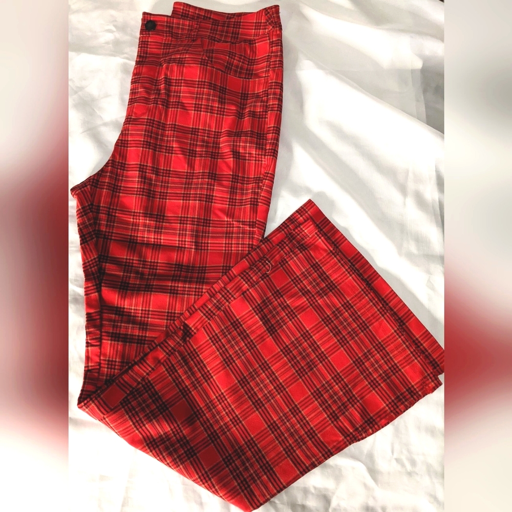 Forever 21 Plus Size Women's Plaid Flare Pants